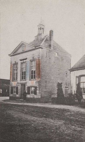 AL IN 1877 HAD CHAAM EEN HARMONIE !